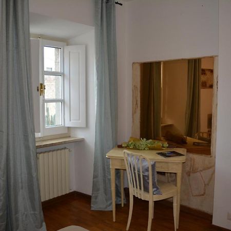 Olaspri Oschiri Bagian luar foto